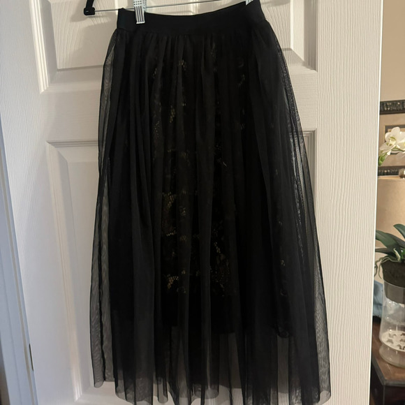 Forever 21 Black Triple Layer Skirt Size S - Picture 1 of 8